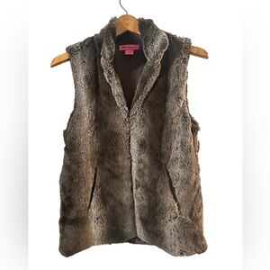 Betsey Johnson Faux Fur Fly Away Vest -S
